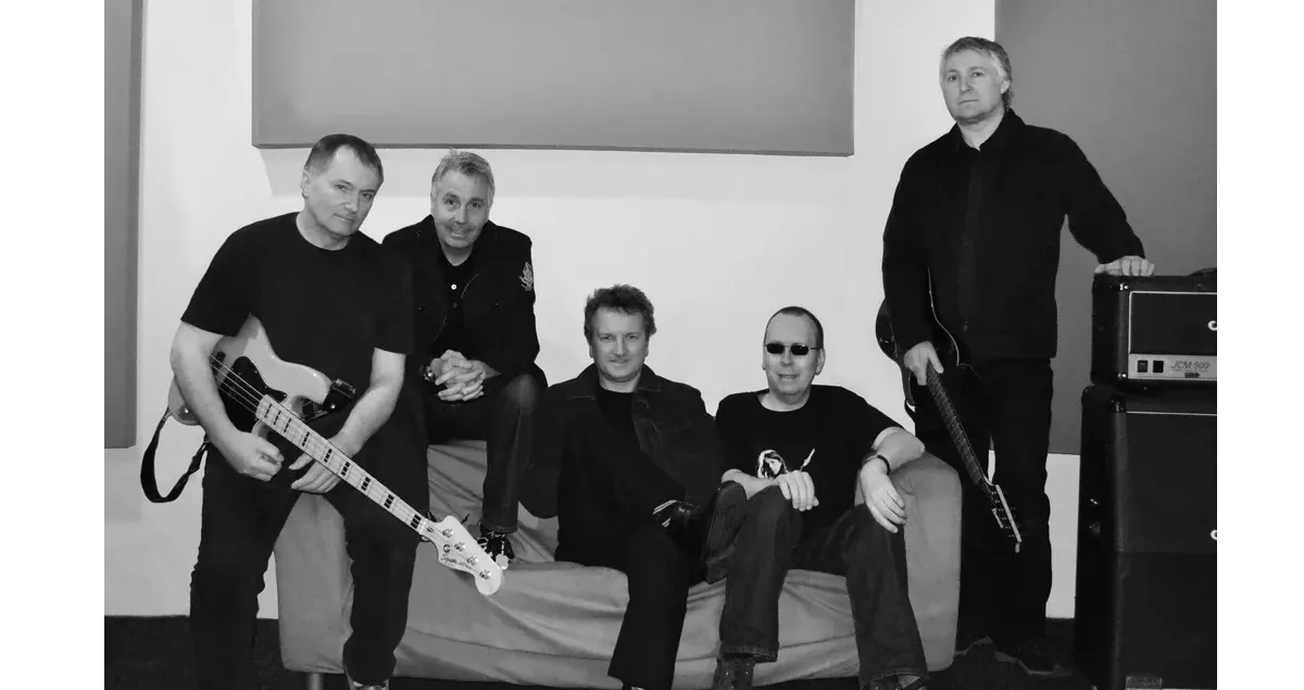 Comedy of Errors, neo prog rock band